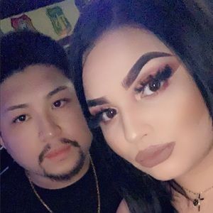 Meet your Posher, Claudia